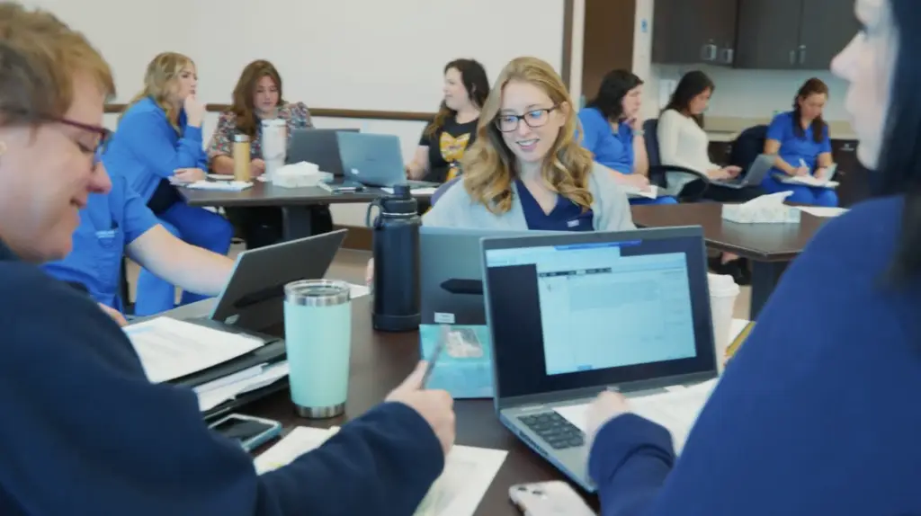 Why Work at Senior LIFE?